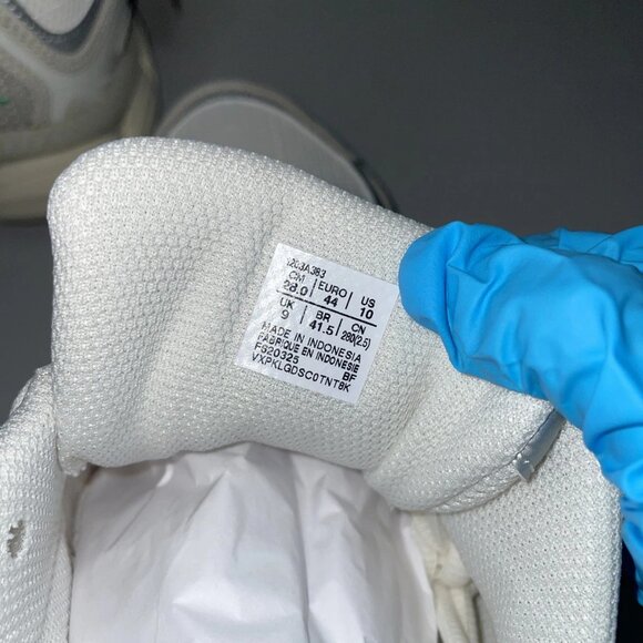 ASICS GEL-NYC Sportstyle Running Shoe – Men’s 10 / Women’s 11.5, Cream Fossil - Picture 4 of 10